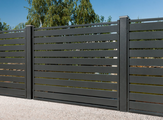 Hoe plaats je een composiet schutting